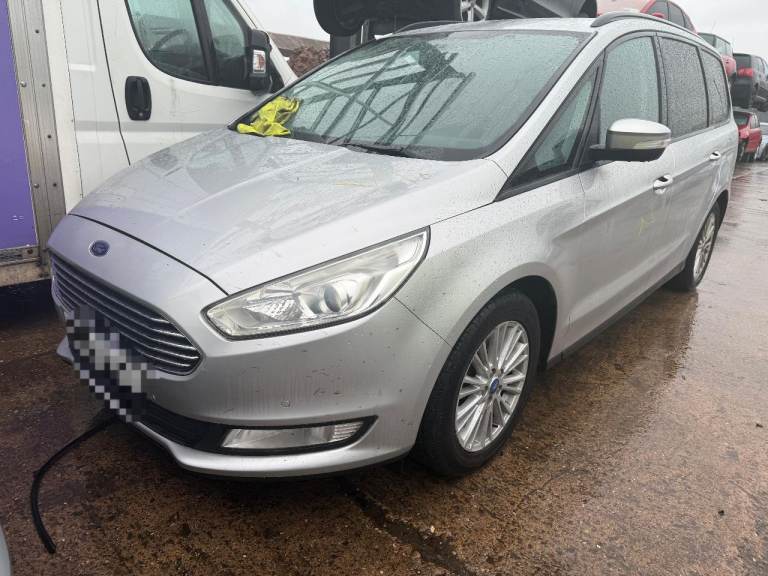 Breaking spare parts ford galaxy zetec silver 2017