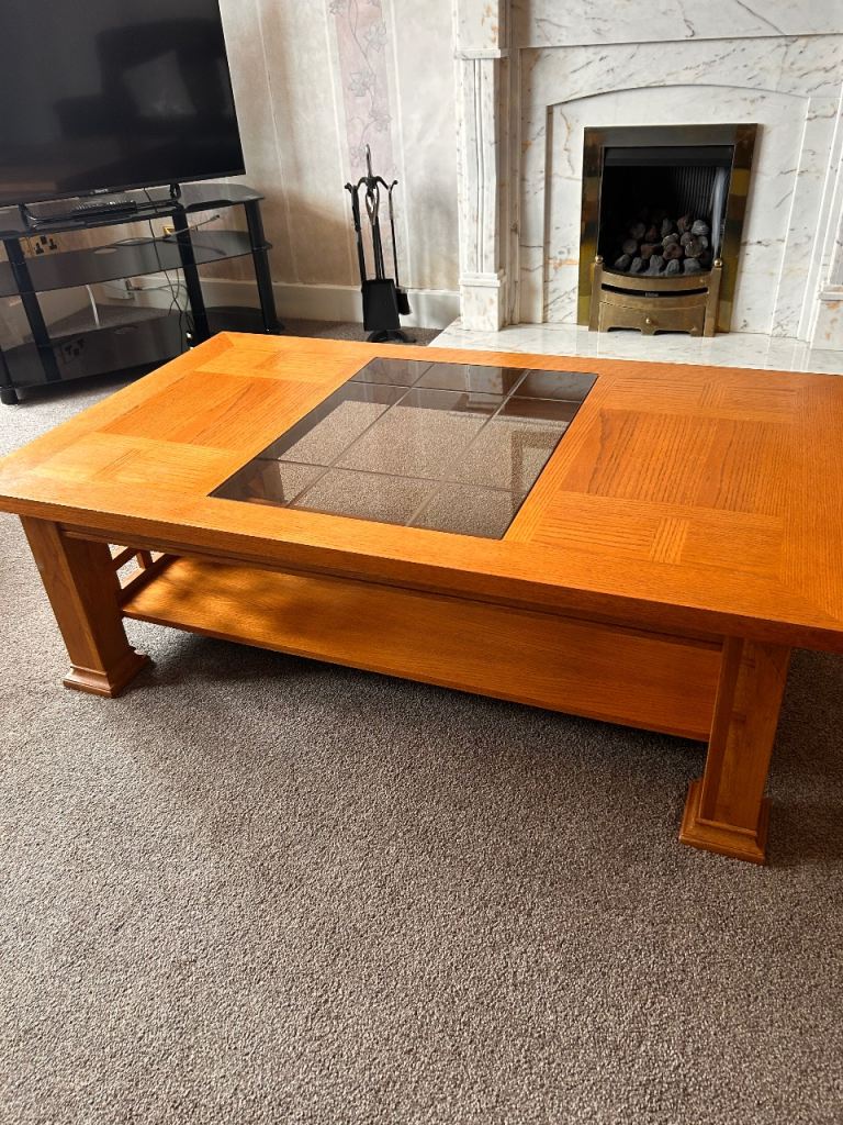 Oak Coffee Table & 2 Large Matching Side Tables 