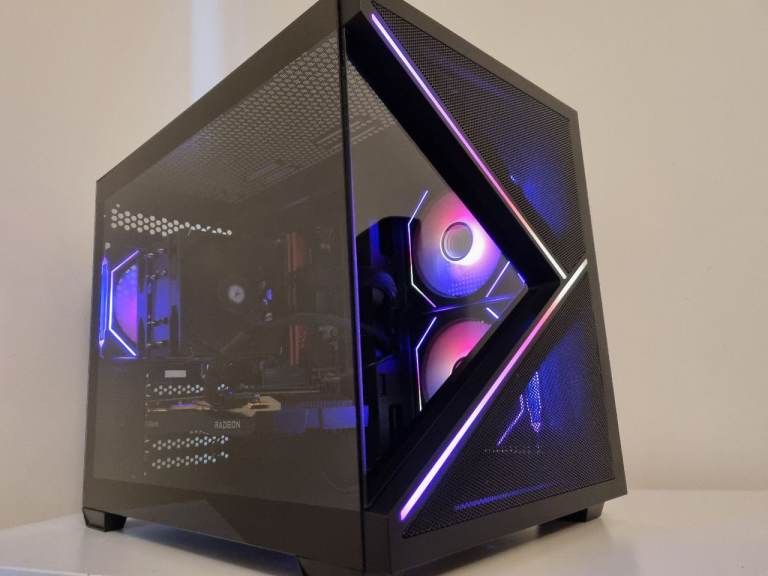 BARGAIN - GAMING PC - RYZEN 5 5600 RX 7600 RAM 32GB SSD NVME 1TB COMPUTER WORKSTATION DESKTOP WIN11