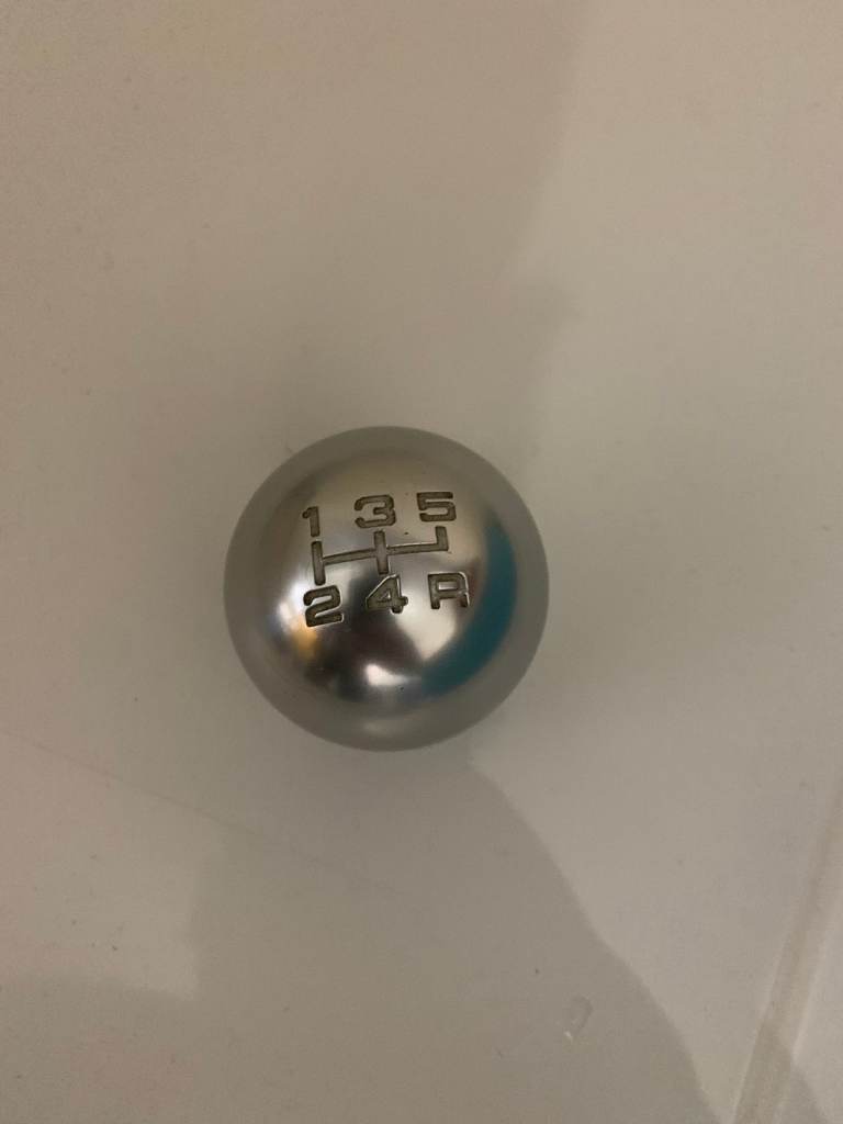 Ford Puma Gear Knob – Genuine 5-Speed Round Silver – Rare, Near New – £100