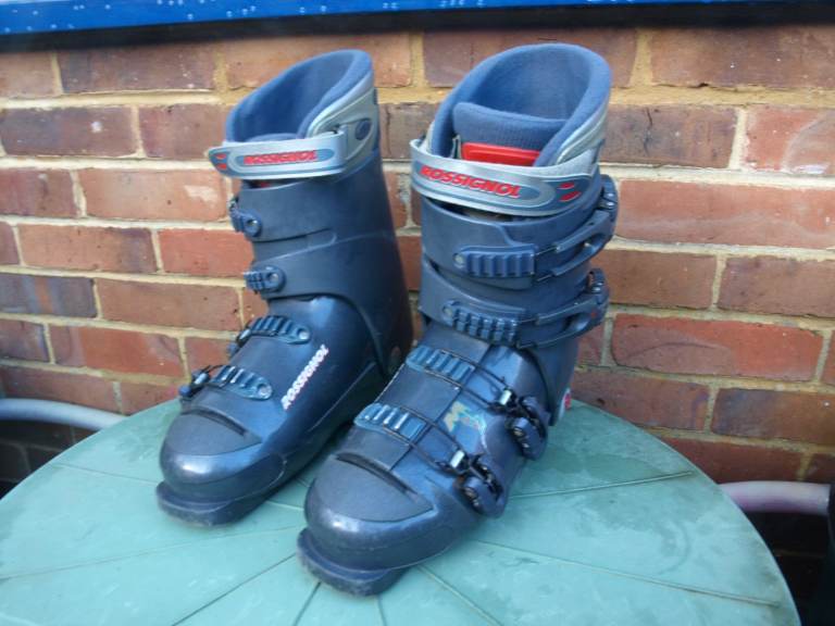 SKI BOOTS by ROSSIGNOL