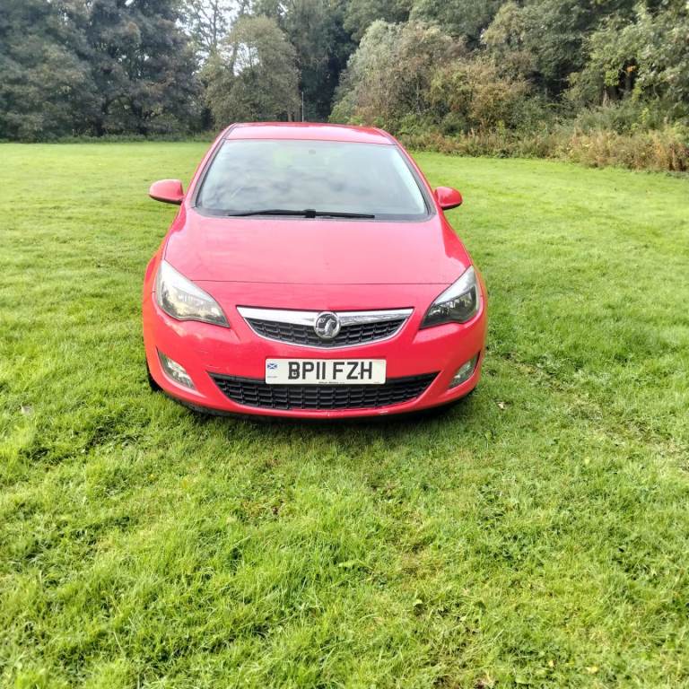 Vauxhall, ASTRA, Hatchback, 2011, Manual, 1956 (cc), 5 doors