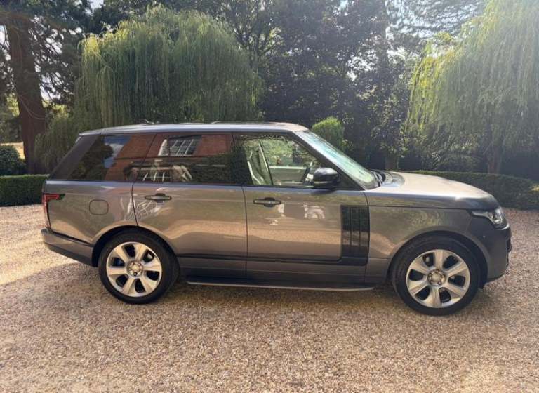 2014 Land Rover Range Rover 4.4 SD V8 Vogue SE SUV 5dr Diesel Auto 4WD Euro 5 (339 ps) Automatic ...