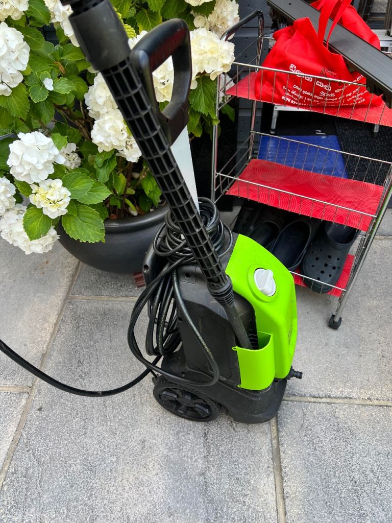 GREENWORKS G30 Pressure Washer - Almost New Condition