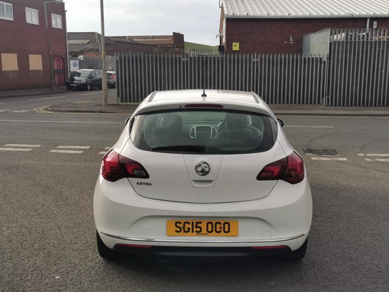 2015 Vauxhall Astra 1.4i 16V SRi 5dr HATCHBACK Petrol Manual