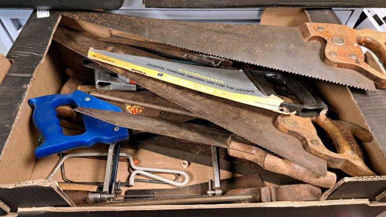 Job lot of saws tenon, panel, coping, hack + blades