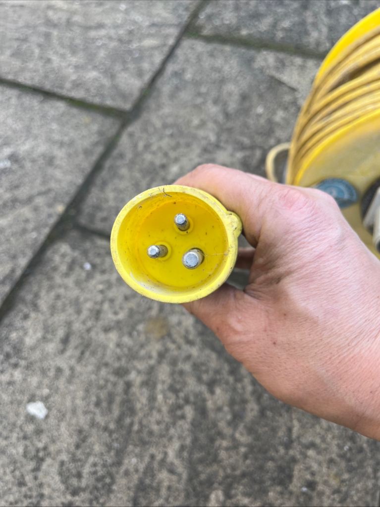 110 v twin extension cable 50 mts 