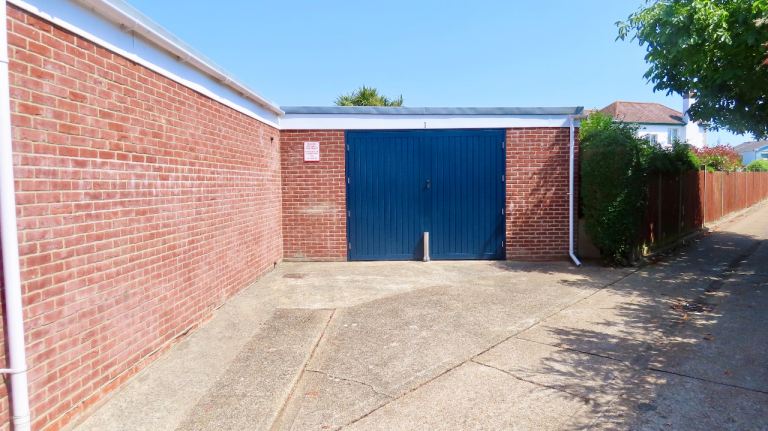 Extra Large Modern Garage 
