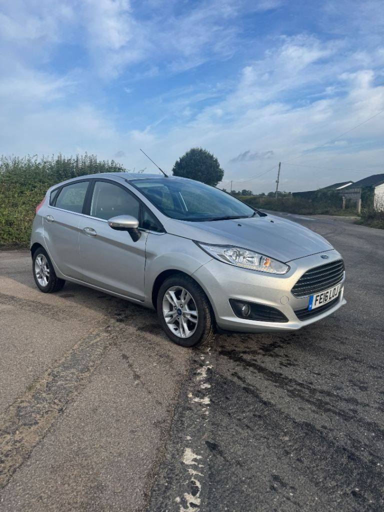 Ford Fiesta 1.25 Zetec, 106,500, Cambelt and service just done 