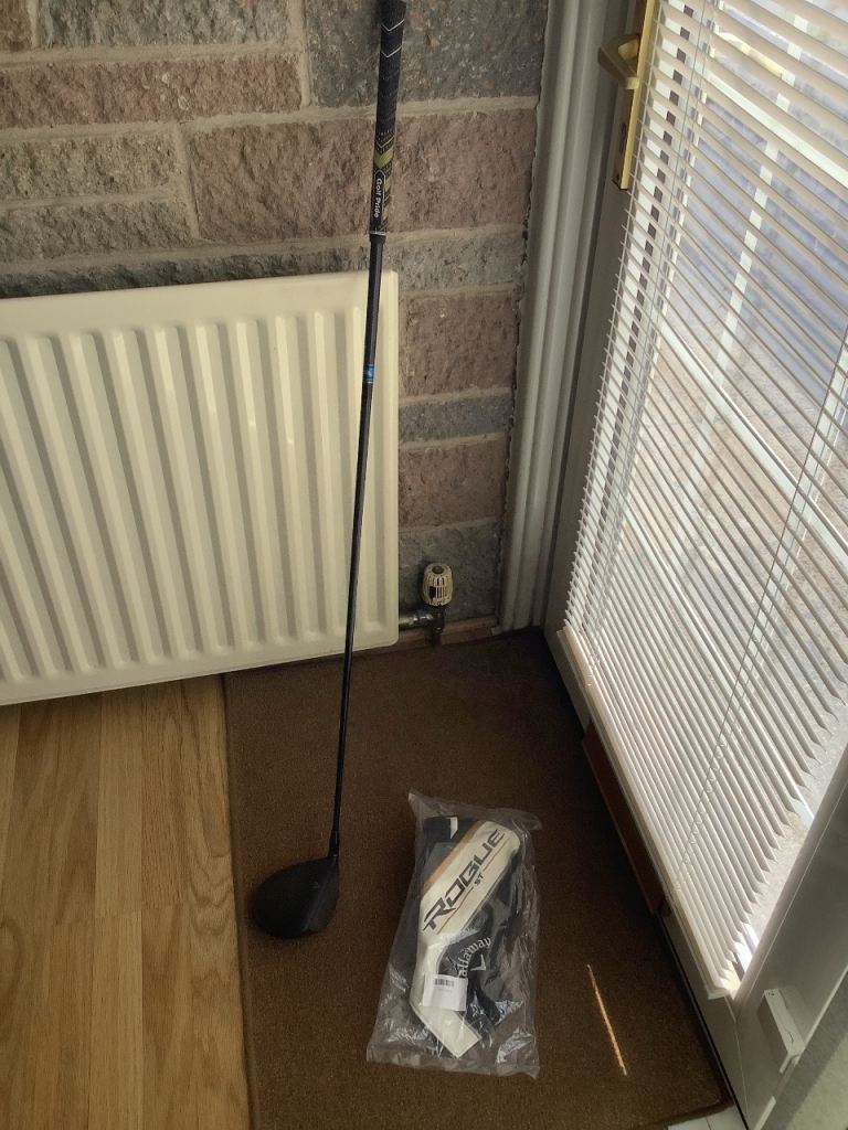Callaway rogue st max ls  10.5 stiff golf driver