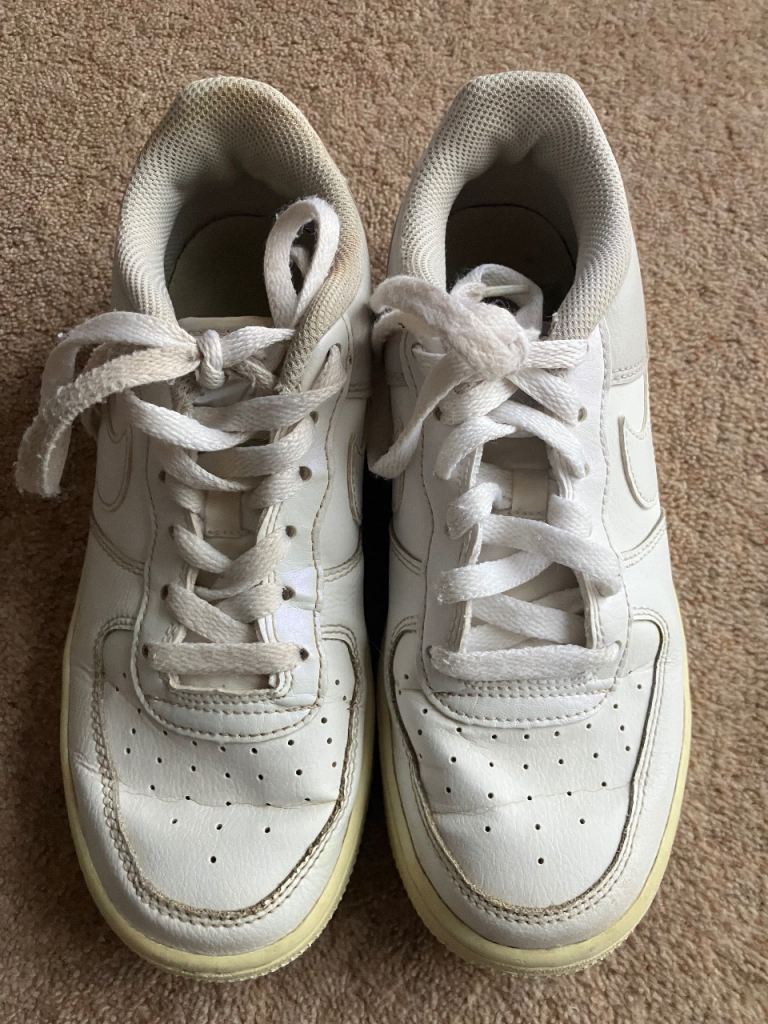 Nike shoes/ adult size 