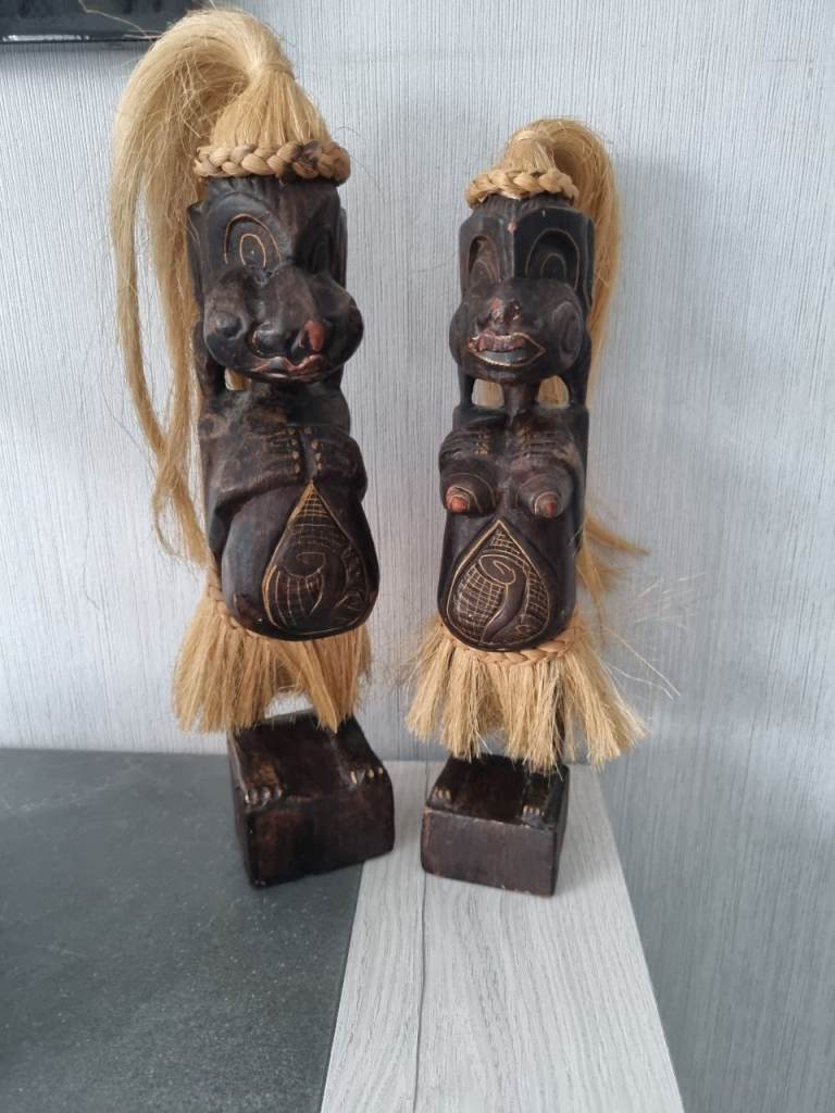 African statues 35cm.