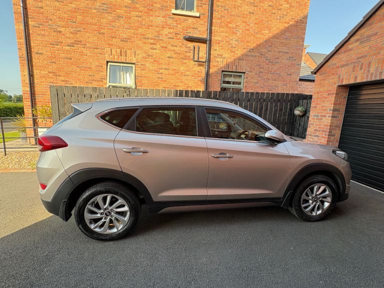 Hyundai, TUCSON, Estate, 2016, Manual, 1685 (cc), 5 doors