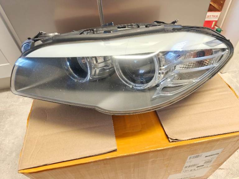 BMW F10 halogen headlights pair 
