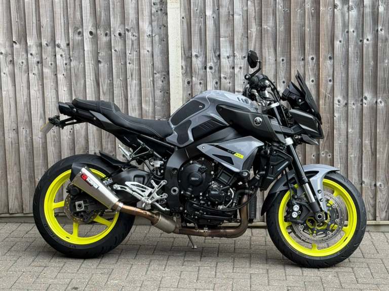YAMAHA MT 10 ABS 2017 (17) + NARDO GREY + SCORPION EXHAUST + 7,000 MILES