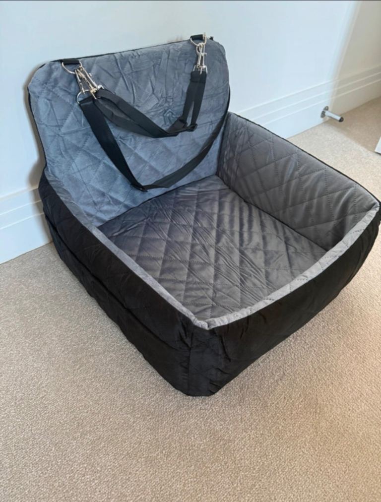 Premium Quilted Pet Car Travel Seat 
