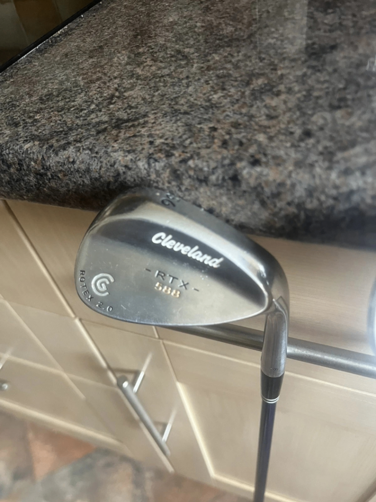 Cleveland rtx 588 wedges (50 / 56)