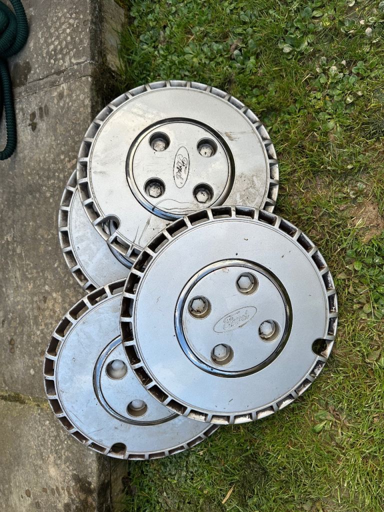 Ford Fiesta MK2 Wheel Caps