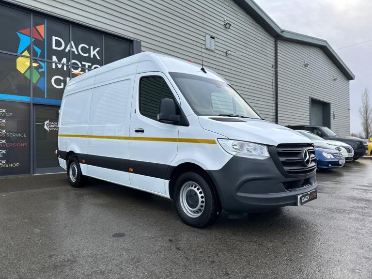 22 Reg, Mercedes-Benz Sprinter, L2H2, RWD, Utility Van, 2800KG Towing, Air-Con