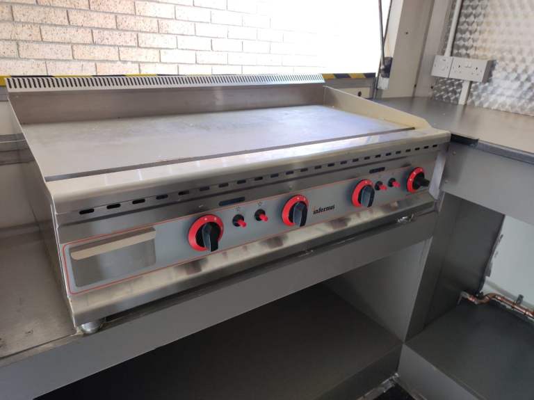 Refurbished Catering Trailer – High Spec – £15,000 ONO