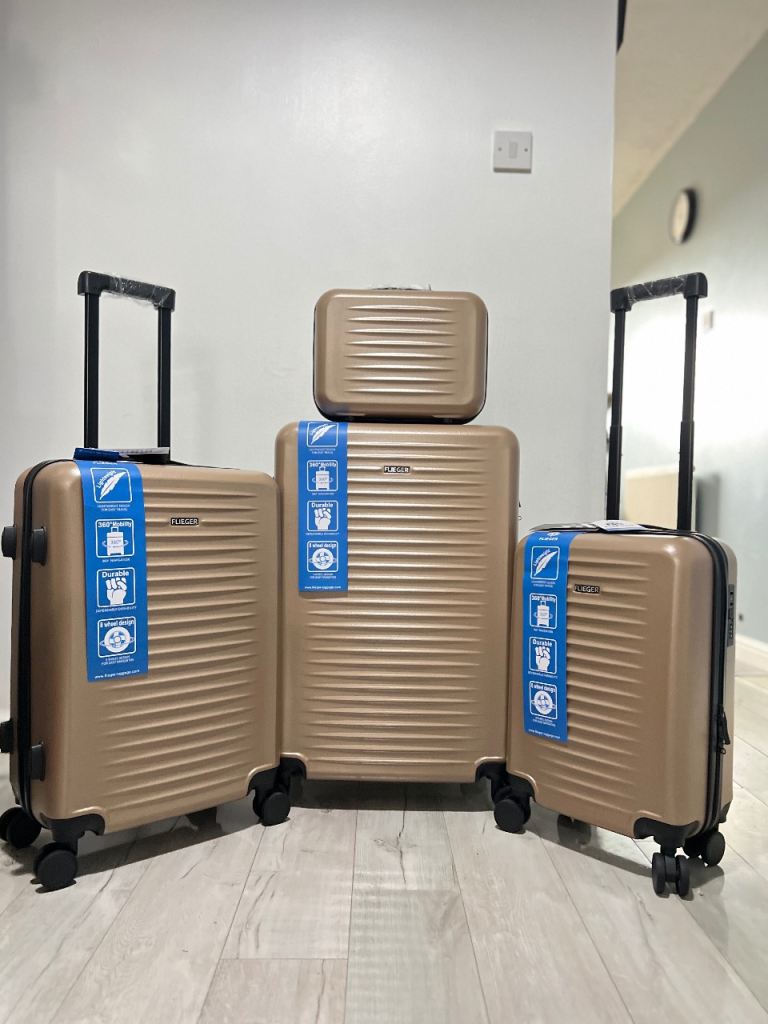 Flieger Hard Shell Luggage Set with 360° Wheels – Brand New