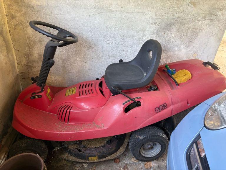 Briggs and Stratton CastelGarden Ride on Mower for Sale