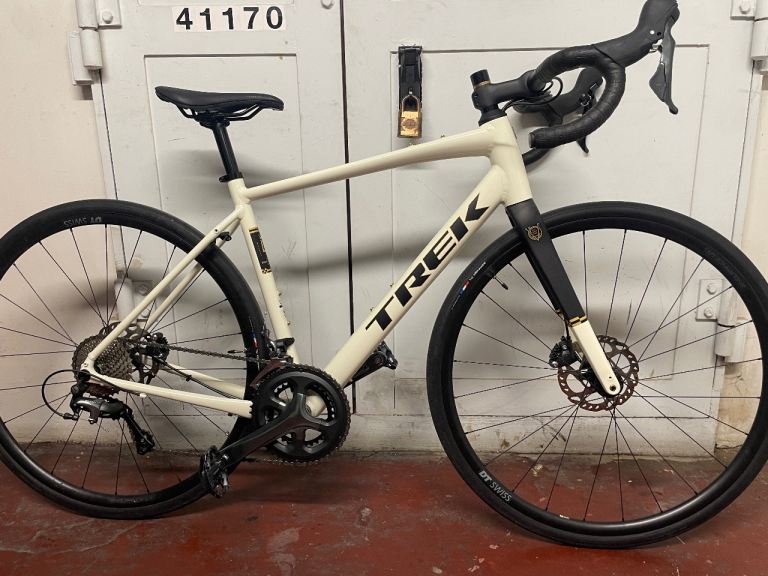 Trek  Domane AL4 Road Bike 2026 white