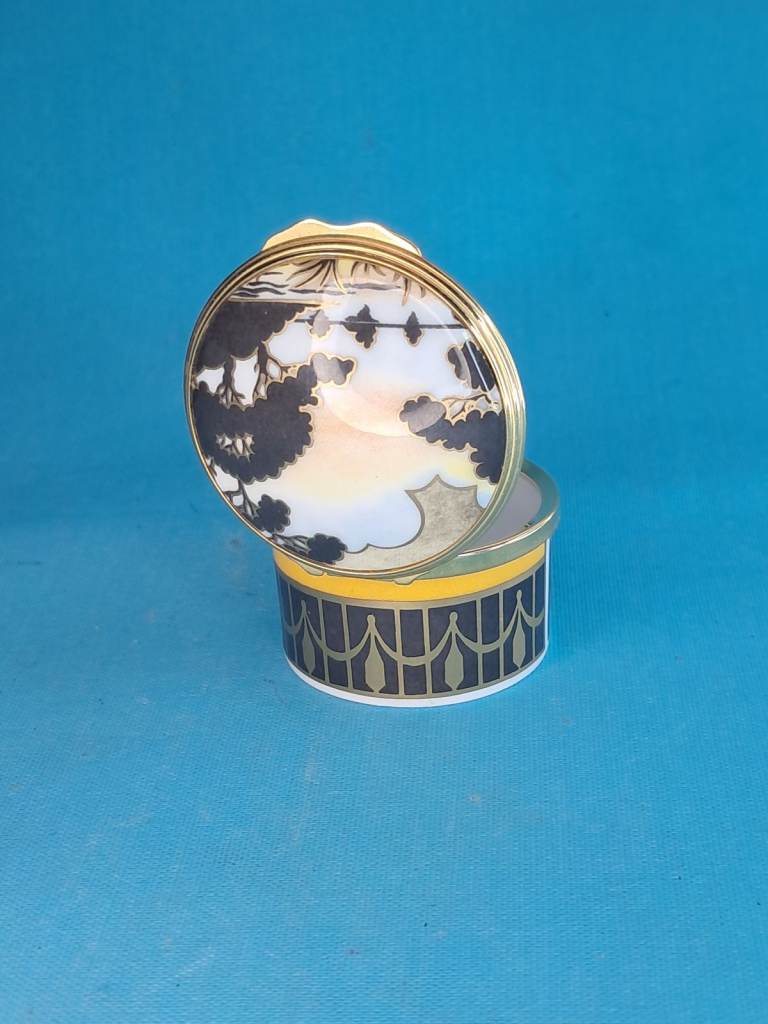 Vintage Royal Worcester  Pill trinket box .Morning river good condition. 