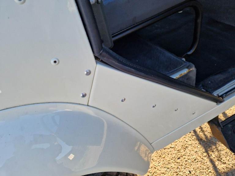 1990 Land Rover Defender 110 3.5 County Station Wagon Petrol Manual (134 bhp) V8 3500cc SUV Petro...