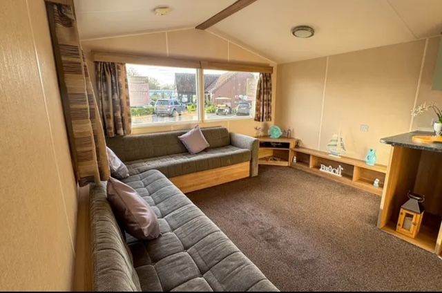 Cheap Bargain Caravan For Sale On 4 Star Holiday Park - Near Great Yarmouth