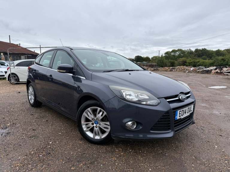 2014 Ford Focus 1.6 125 Titanium Navigator 5dr Powershift HATCHBACK Petrol Automatic