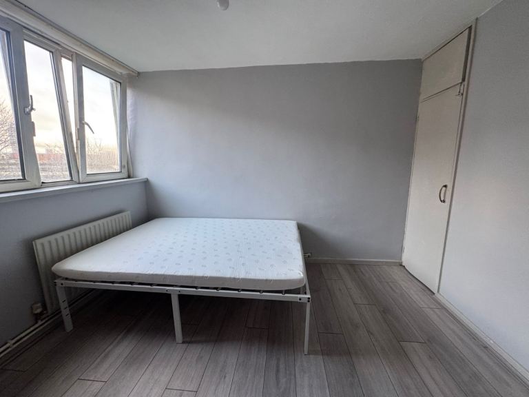 🏠 Stunning Double Room in Canary Wharf (E14) 🔑