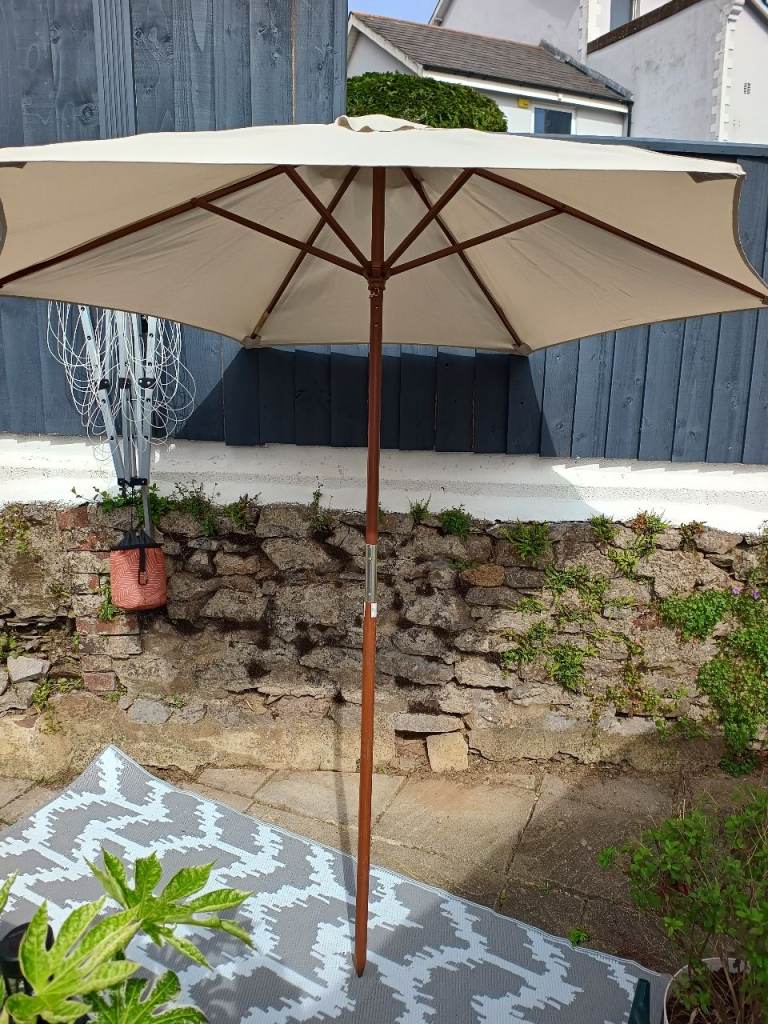 Garden Umbrella/Parasol