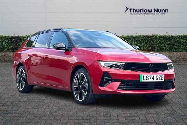 2024 Vauxhall Astra 54 kWh (156 PS) Ultimate 5 Door Electric Sports Tourer Automatic  Estate Elec...