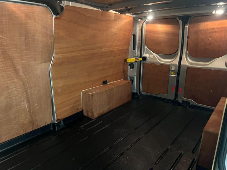 2017 Ford Transit Custom Transit Custom 2.0 TDCi 290 Limited Panel Van 5dr Diesel Manual L2 H1 (1...