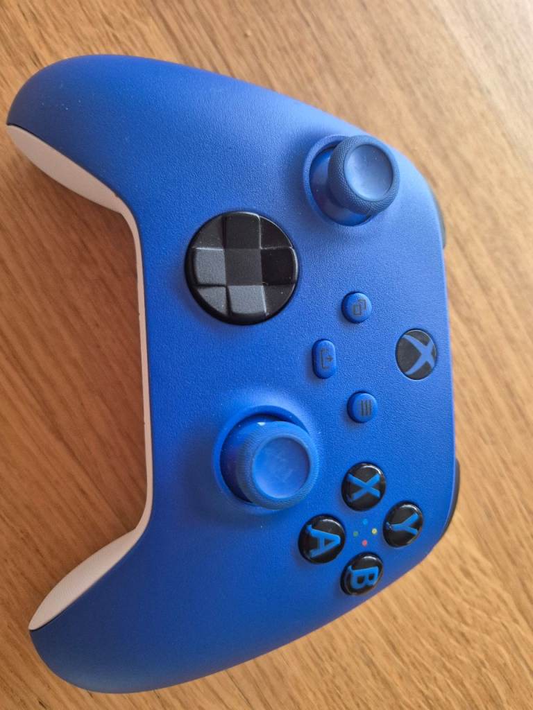 Xbox controller £30