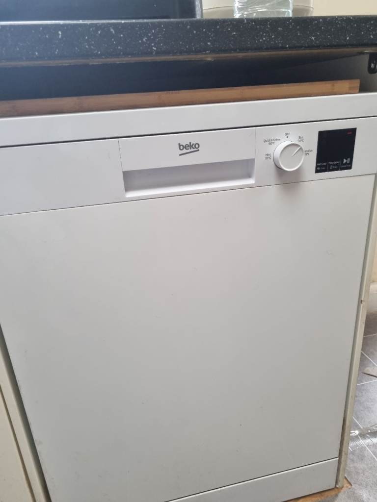 Beko full size dishwasher,  good working condition,  KT2
