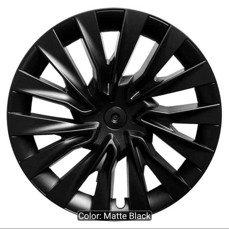 4 brand new 18" wheel trims hub caps