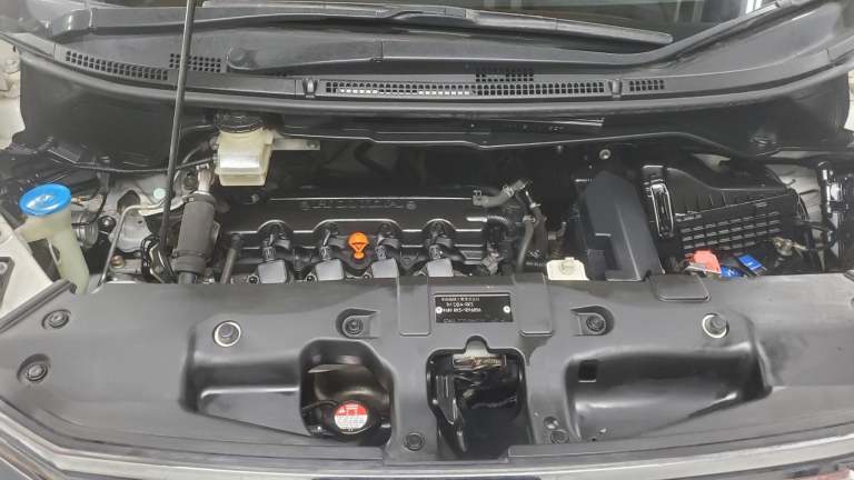 Honda stepwagon spada 2.0 auto 8 seater fresh japanese import new tyres 2010