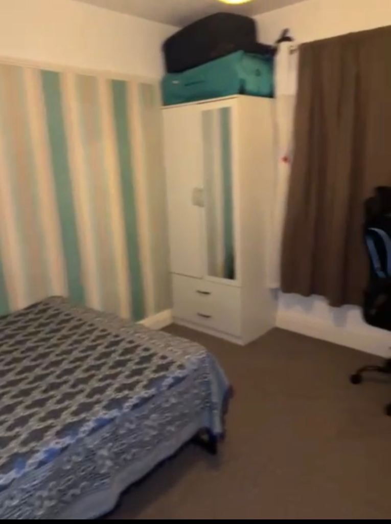 Double bedroom 