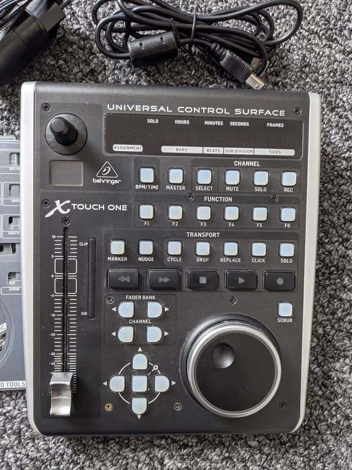 Behringer X-TOUCH ONE Universal Control Surface with Touch-Sensitive Motor Fader