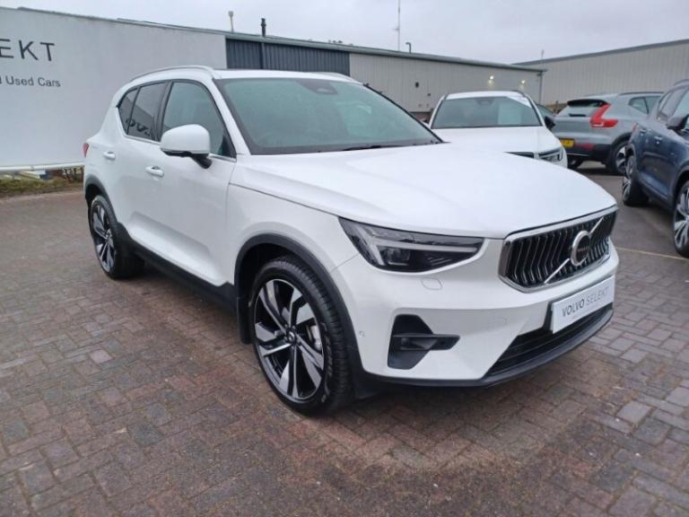 VOLVO XC40 2.0 B4P Ultra Dark 5dr Auto