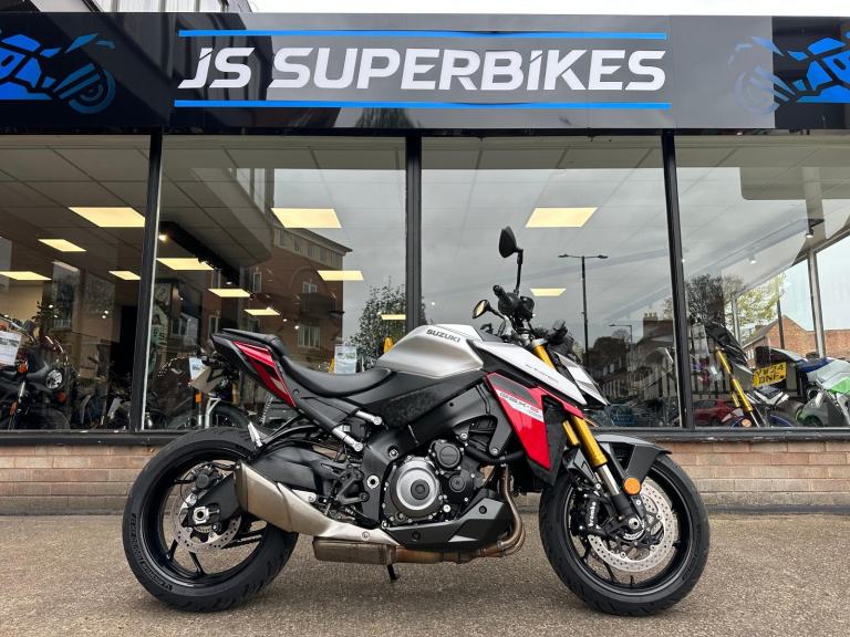 SUZUKI GSXS1000 RQM4 2025 - ONLY 2213 MILES - VERY CLEAN EXAMPLE