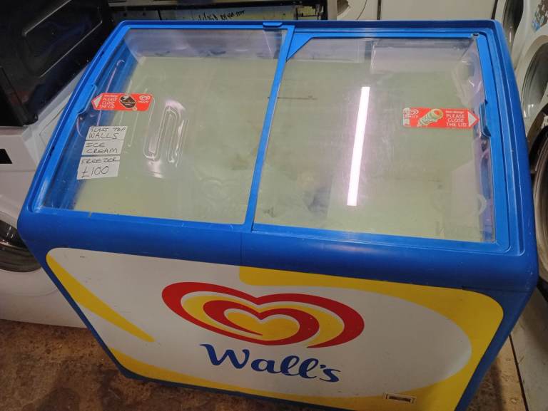 WALL'S GLASS TOP ICE CREAM FREEZER 