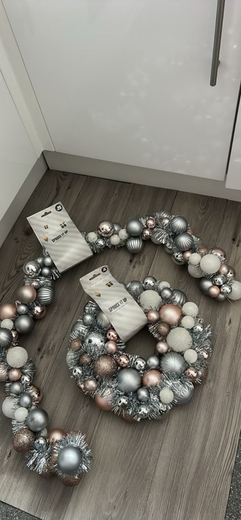 Wreath and garland 