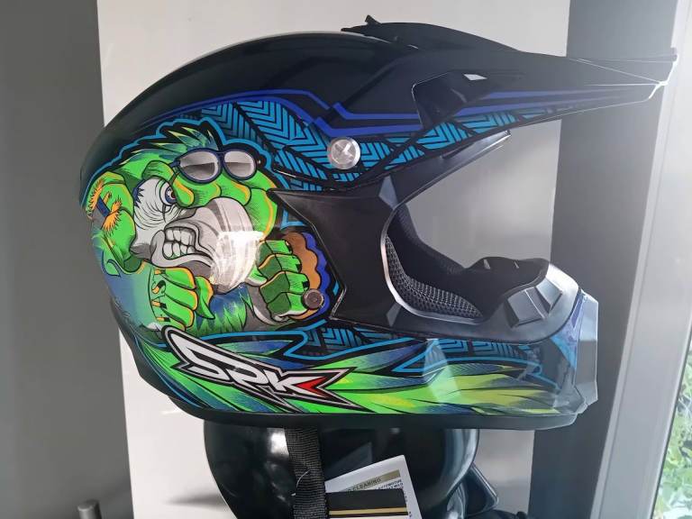 Youth Motocross Helmet, Kid Motorbike Helmet MX Quad ATV Sports Multicoloured, Size small 55-56cm