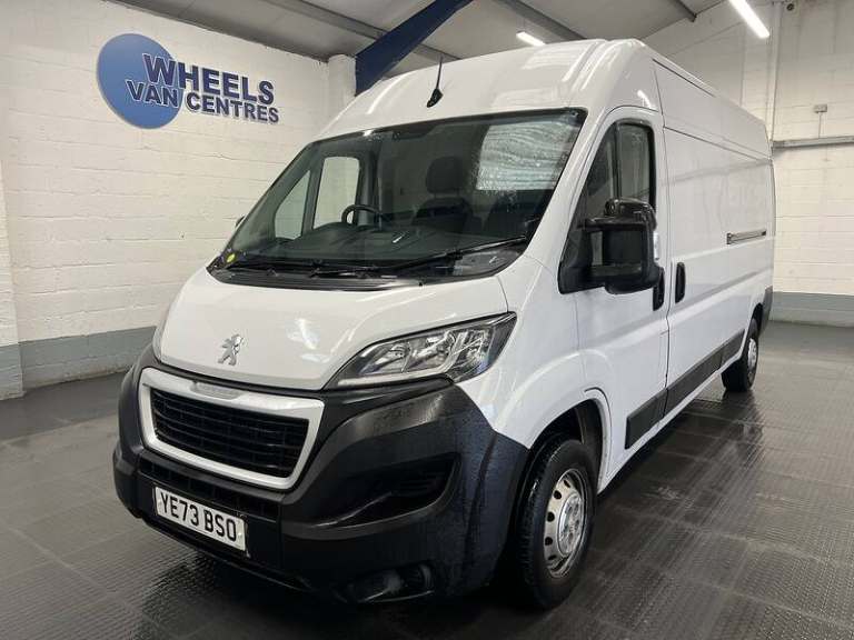 2023 Peugeot Boxer 2.2 BlueHDi H2 Professional Premium+ Van 140ps PANEL VAN DIESEL Manual