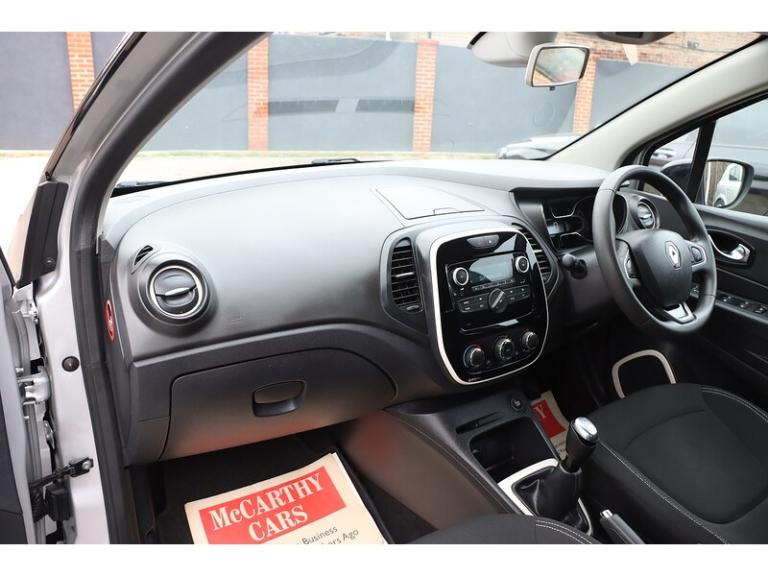 2018 Renault Captur TCe ENERGY Play SUV Petrol Manual