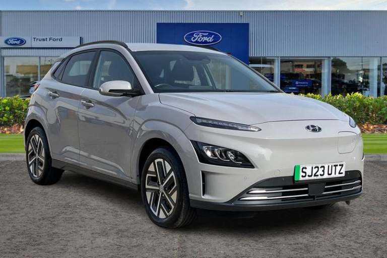 2023 Hyundai KONA 39kWh Premium SUV 5dr Electric Auto (10.5kW Charger) (136 ps) Automatic Hatchba...