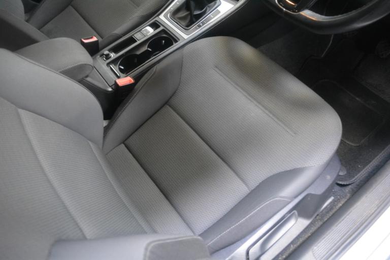 2014 Volkswagen Golf 1.6 TDI 105 SE 5dr HATCHBACK Diesel Manual